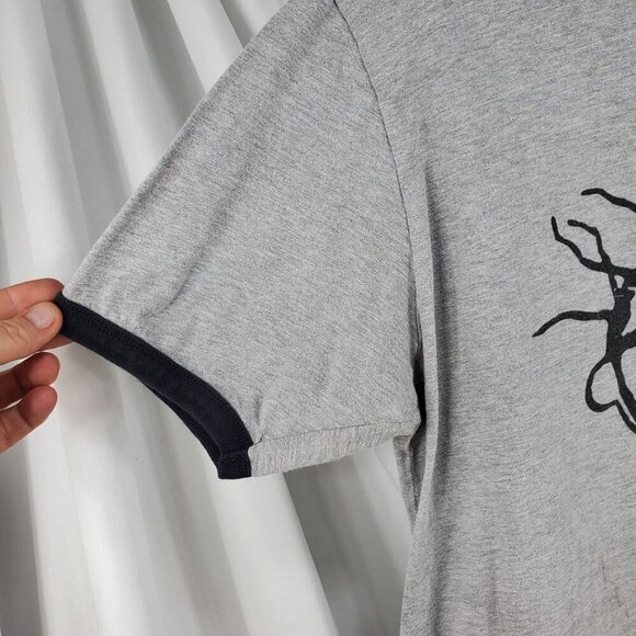 Men's Gray "WU TANG" Pullover Graphic T-Shirt Crew Neck Short Sleeve Size Medium - Picture 4 of 4